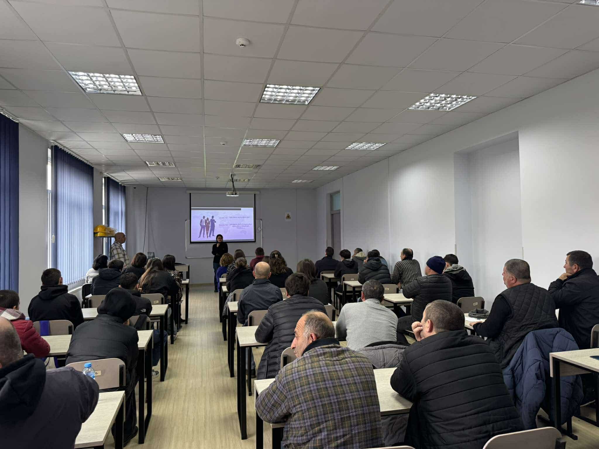 ქალთა მიმართ ძალადობის აღმოფხვრის საერთაშორისო კვირეული ა(ა)იპ სარკინიგზო ტრანსპორტის კოლეჯში